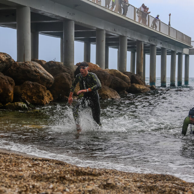 Triathlon-2025-Casasola-uscita-acqua